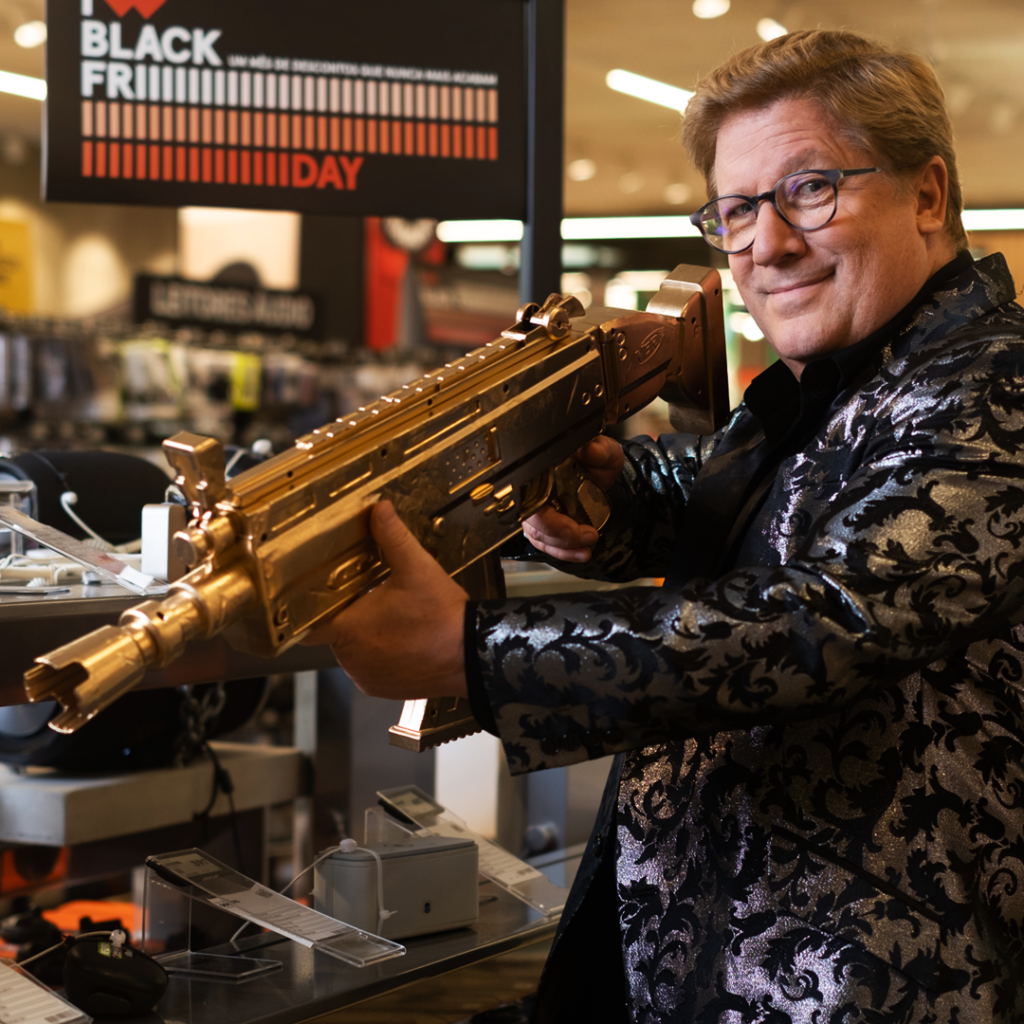 Herman José vai estar “a rebentar com preços” na black friday night da Worten