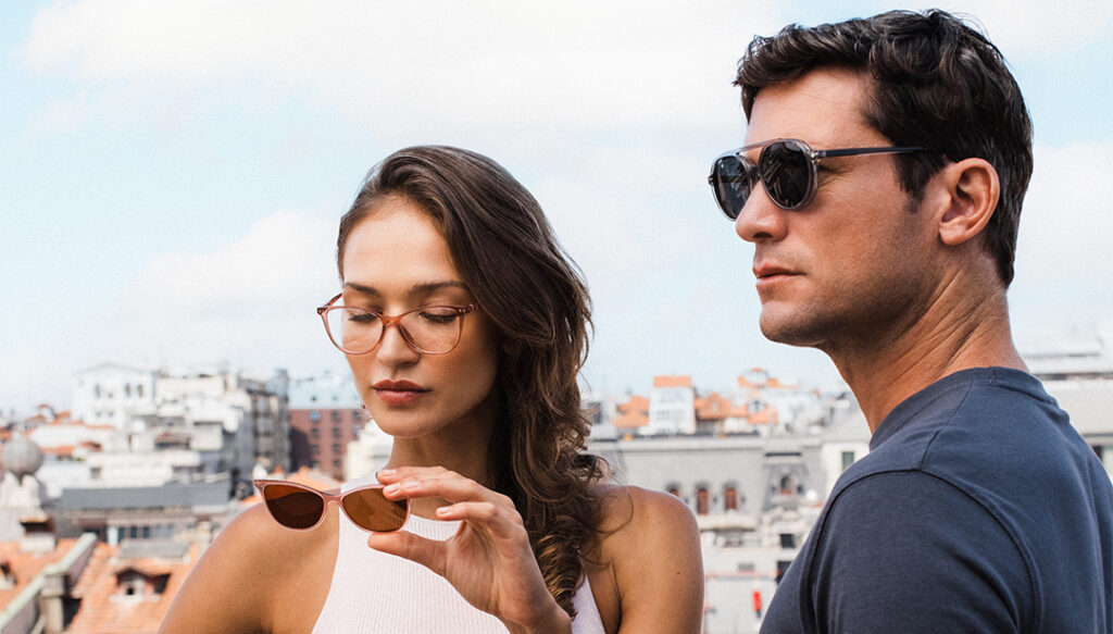 Wells lança CLON: a nova marca exclusiva de óculos graduados com clips solares