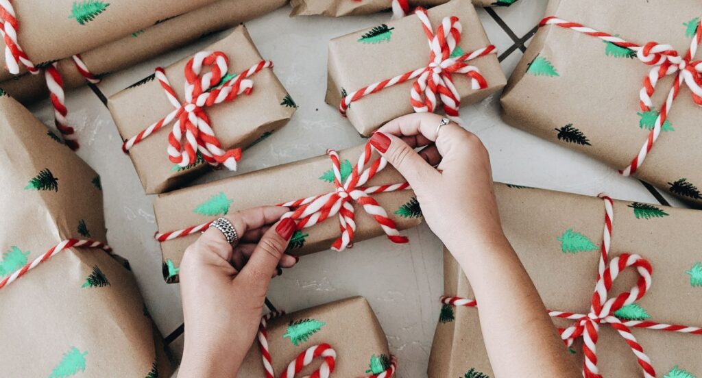 Cerca de 40% dos consumidores vai gastar entre 100€ a 250€ nos presentes de Natal