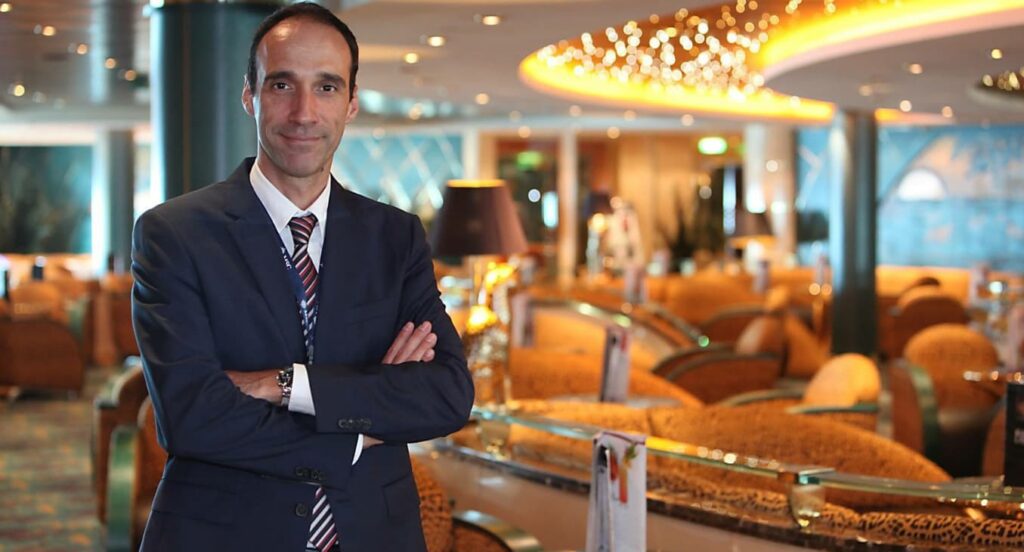 “A MSC Cruzeiros traduz a sua paixão pelo mar num comprometimento com a excelência”