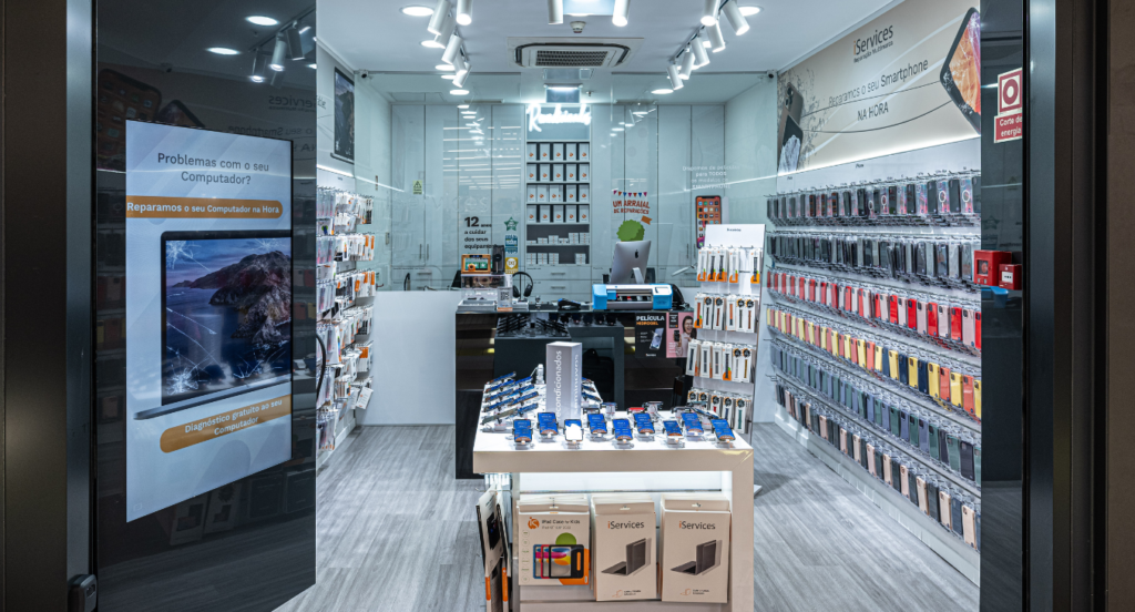 iServices inaugura nova loja na Avenida do Brasil, em Famalicão