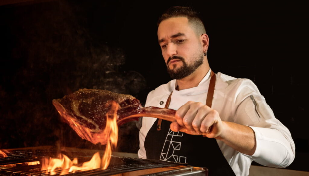 Renato Bonfim é o novo Chef Executivo do The Kitchen e apresenta uma nova carta onde a carne é protagonista