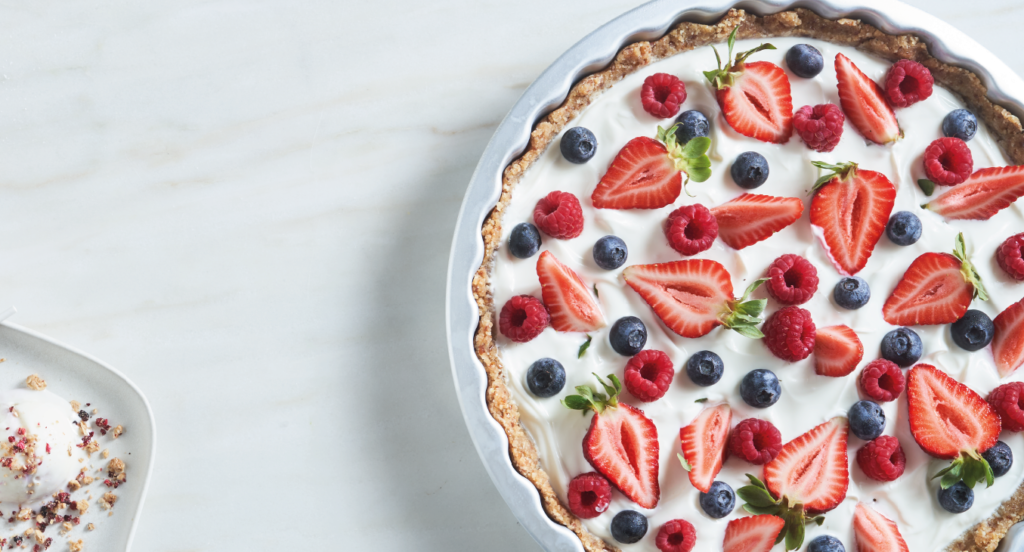 TARTE CRUA DE IOGURTE E FRUTOS VERMELHOS